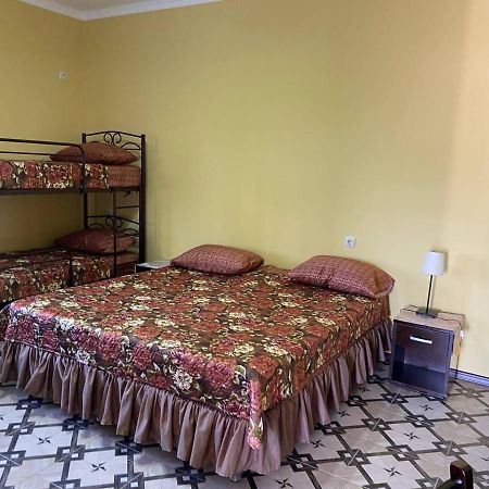 Park-Hotel Abkhazia Tsandrypsj Buitenkant foto