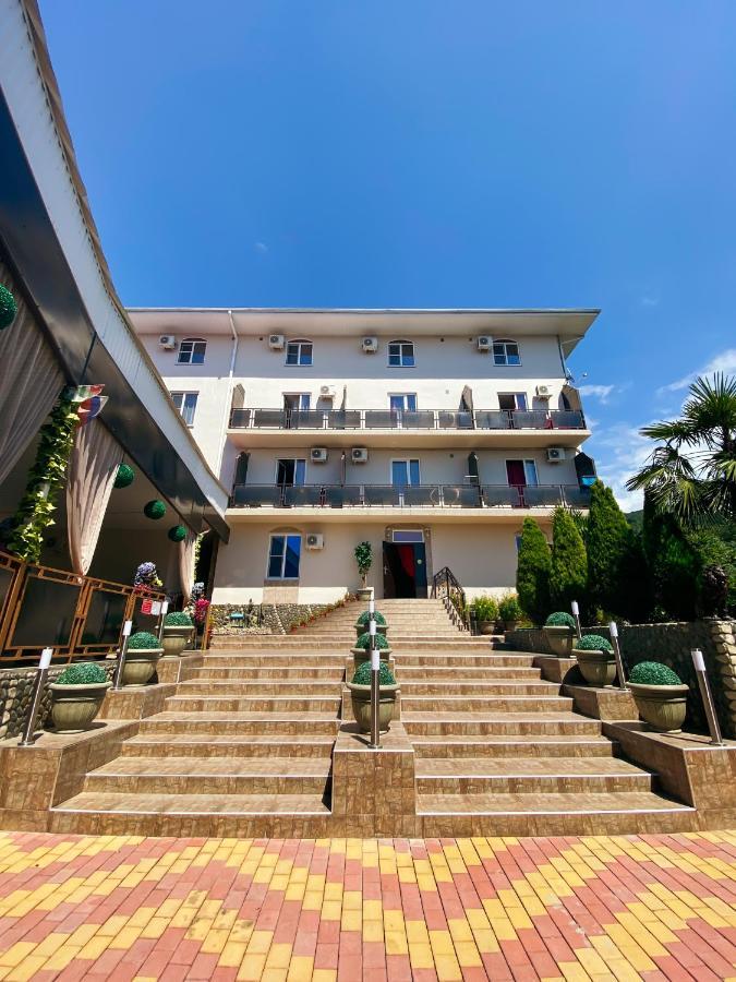 Park-Hotel Abkhazia Tsandrypsj Buitenkant foto