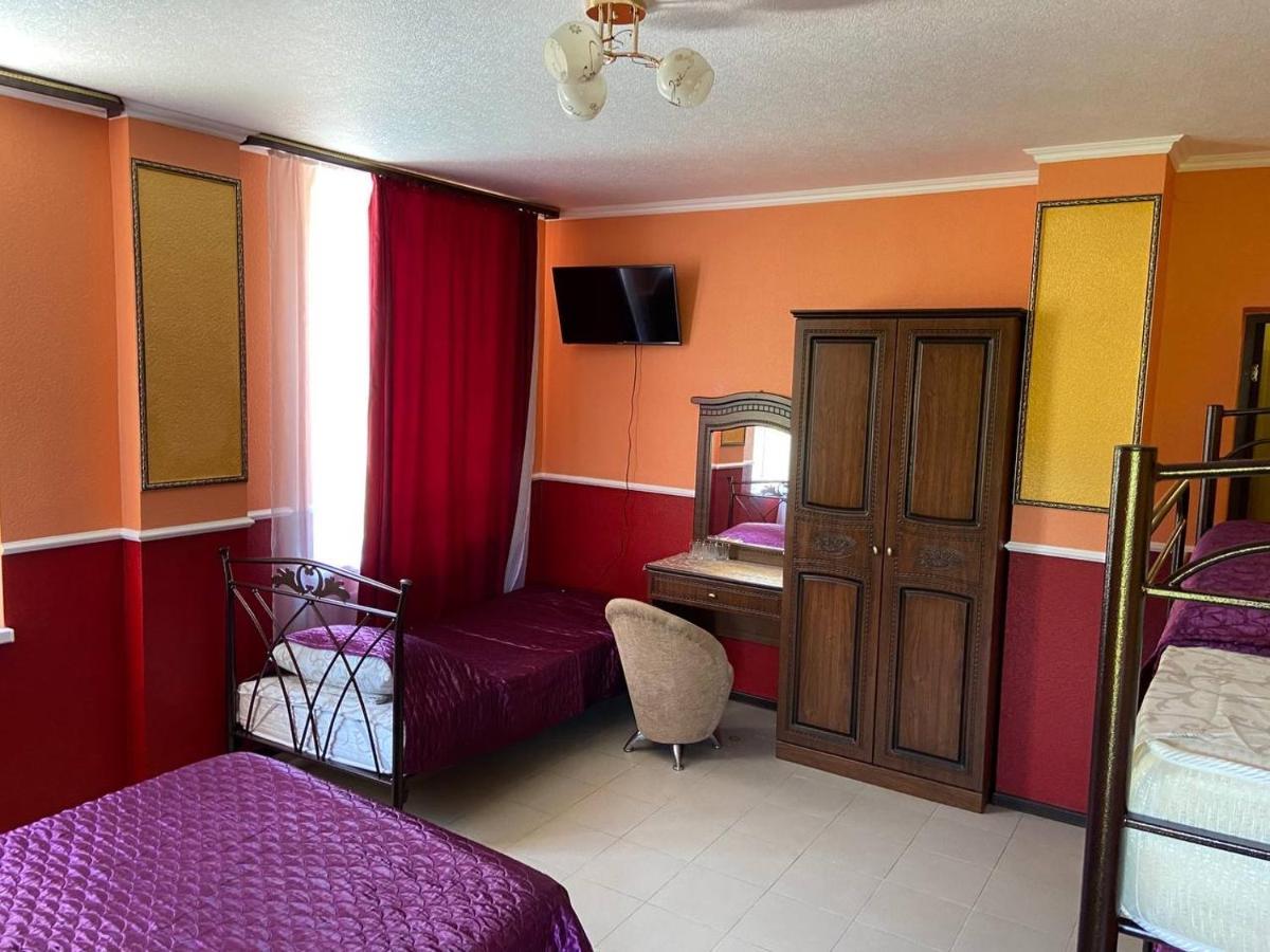 Park-Hotel Abkhazia Tsandrypsj Buitenkant foto